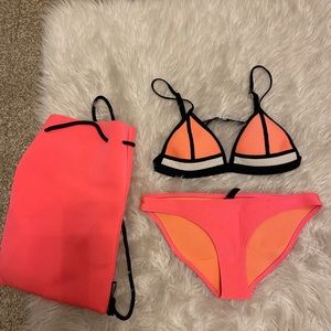 TRIANGL pink and orange neoprene triangle set!